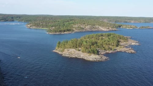 Skerriy in the northwestern part of the Lake Ladoga