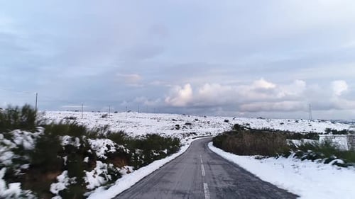 Conducir en Winter Road