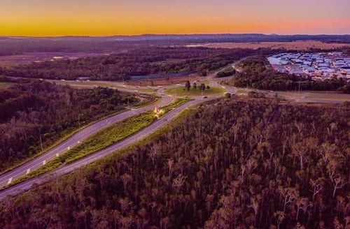 Vue aérienne d'un rond-point, Caloundra, Sunshine Coast, Queensland, Australie