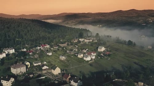 Mountain Countryside Village o Mist Forest Hill