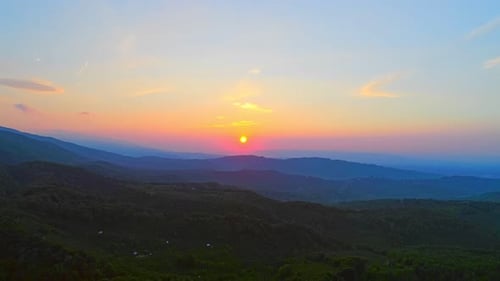 Montagne et coucher de soleil (2,7 km)