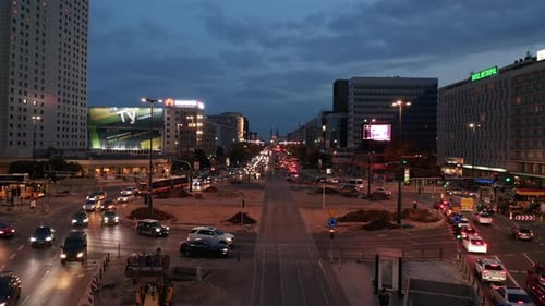 Circulation nocturne dans le centre-ville