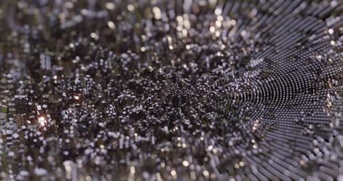 Abstrakte geometrische Oberfläche in metallischen Silberwürfeln.