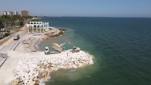 Unloading Coastline
