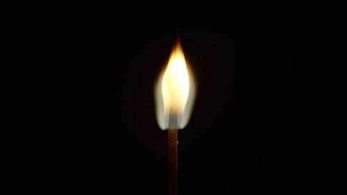 Match erlischt im Dunkeln