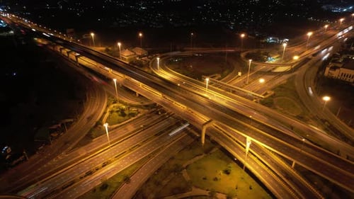4K : autoroute hyperlapse de métrage pour le concept de transport.