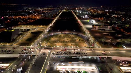 Paisaje nocturno del centro de Brasilia, Brasil. Ciudad emblemática de la tarjeta postal.