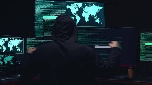 Un pirate informatique utilise plusieurs ordinateurs piratés et réussit à télécharger des données