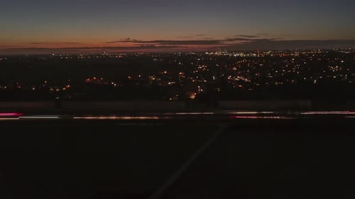 Nachthimmel-Videoaufnahmen - Langzeitbelichtungsaufnahme der Lichter der Stadt