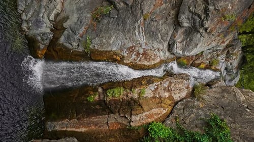 Waterfall (4K)