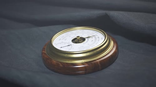 Classic Barometer Thermometer Hygrometer Weather Station Display