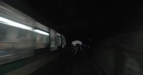 Voyager dans la ville en métro
