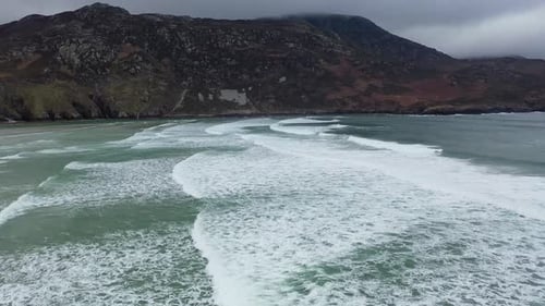 Vista aérea de las dunas y la playa de Maghera, cerca de Ardara, condado de Donegal, Irlanda