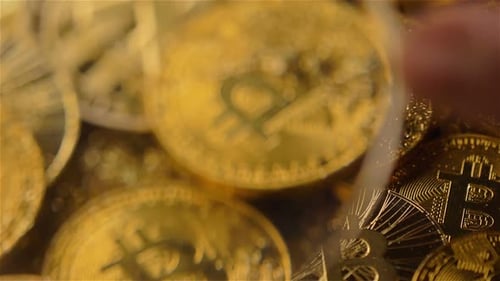 Flow Focus View via une loupe sur Bitcoin Pile Macro