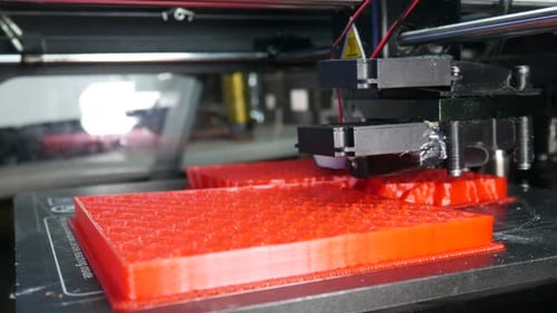 Moderner 3D-Druck eines fortschrittlichen 3D-Druckers