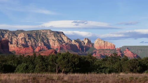 Sedona Red Rocks mit Nachmittagswolken Zeitraffer