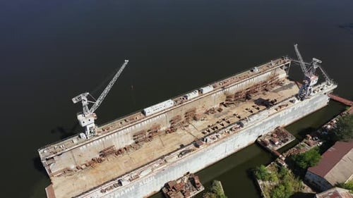 Großes schwimmendes Trockendock für Schiffsreparaturen in Nikolaev