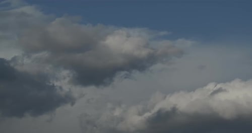 Hohe Wolken auf Einem Hintergrund Von Blue Sky Timelapse Wetter In der Ukraine
