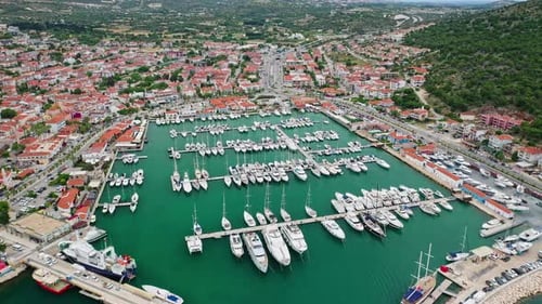 Cesme Jachthafen