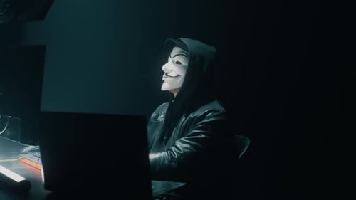 Base de données de piratage informatique anonyme