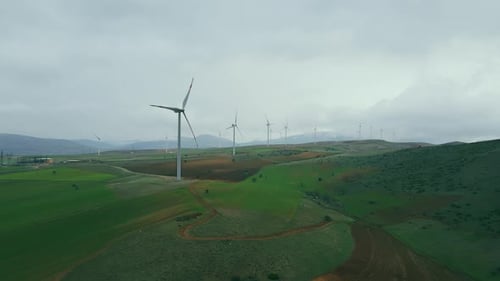 Erzeugung von Windenergie Saubere Energie aus erneuerbaren Windressourcen