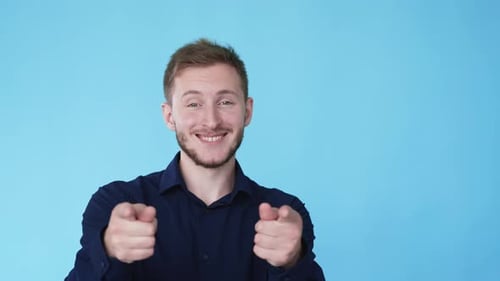 Hey du gute Idee Geste Mann zeigt GIF-Schleife