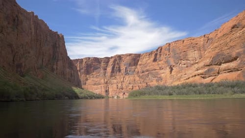 Klippen entlang des Colorado River