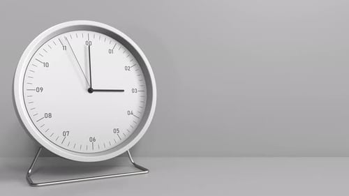 Round Clock Shows 300 or 1500 Sharp