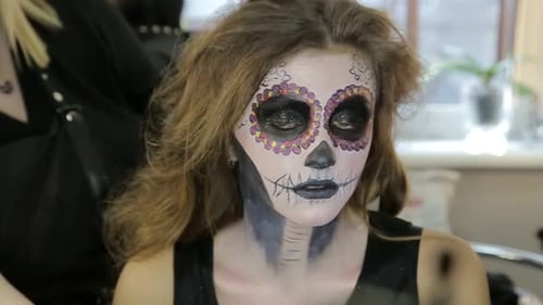 Makeup for Halloween, a dangerous girl