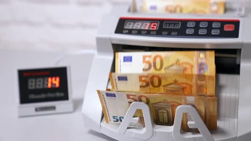 Money Counter Processes Euro Bills