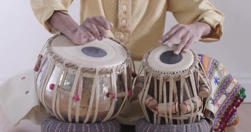 batteur percussions interprète de musique indienne art beats
