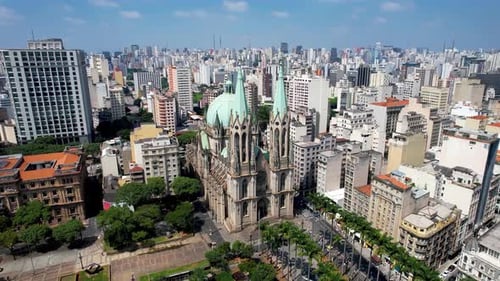 Catedral Metropolitana de São Paulo na Praça da Sé, marco zero, centro de São Paulo