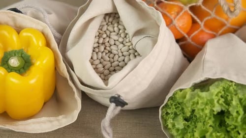 Sacs à usage multiple avec légumes