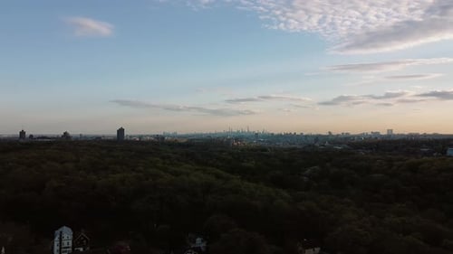 Vistas aéreas del horizonte de la ciudad de Nueva York, el vecindario Horizon, casas, suburbios, Yonkers, con
