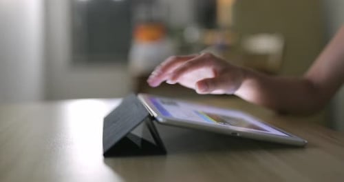 Using digital tablet computer