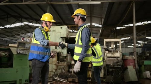 The foreign chief engineers teach and advise Asian technicians