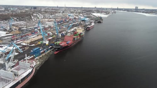 Vue aérienne du port
