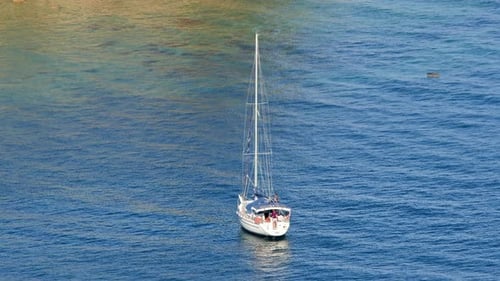 Yacht (4K)