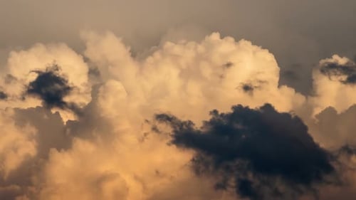 Stürmische Wolken