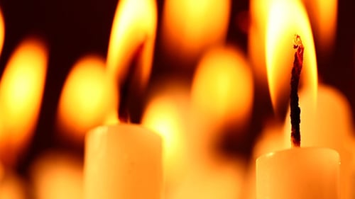 Kerzenlicht mit Flamme 11
