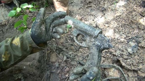 Military Archeology: WW2 German Flare Gun
