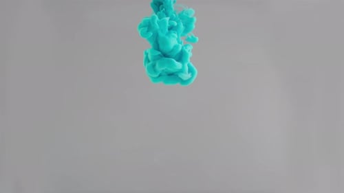Weiß-Blaue Flüssigkeit