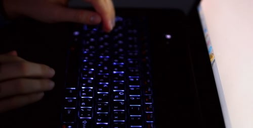 Typing On a Laptop Keyboard In The Dark