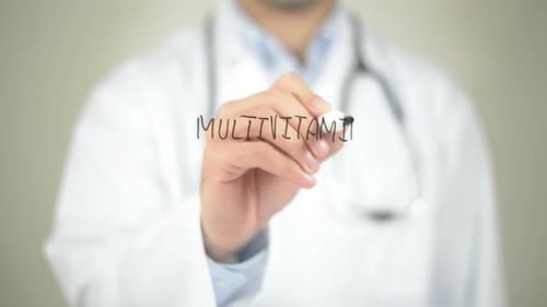 Multivitamines, écriture médicale sur écran transparent