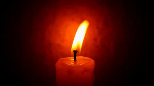 Kerzenlicht mit Flamme 15