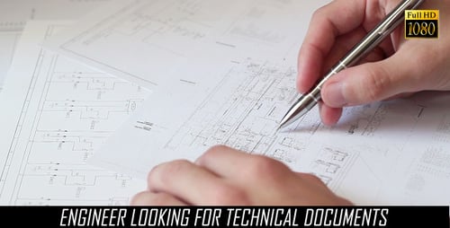 Ingenieur auf der Suche nach technischen Dokumenten 4