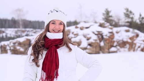 Winter Girl Coming Back