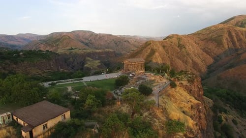 Célèbre temple de Garni en Arménie, dans le Caucase.