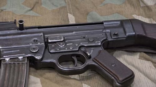 Deutsches Sturmgewehr StG