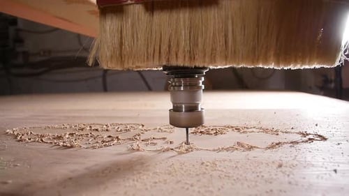 Konzept der Produktion und Holzbearbeitung. Fräsmaschine für Holzbearbeitung
